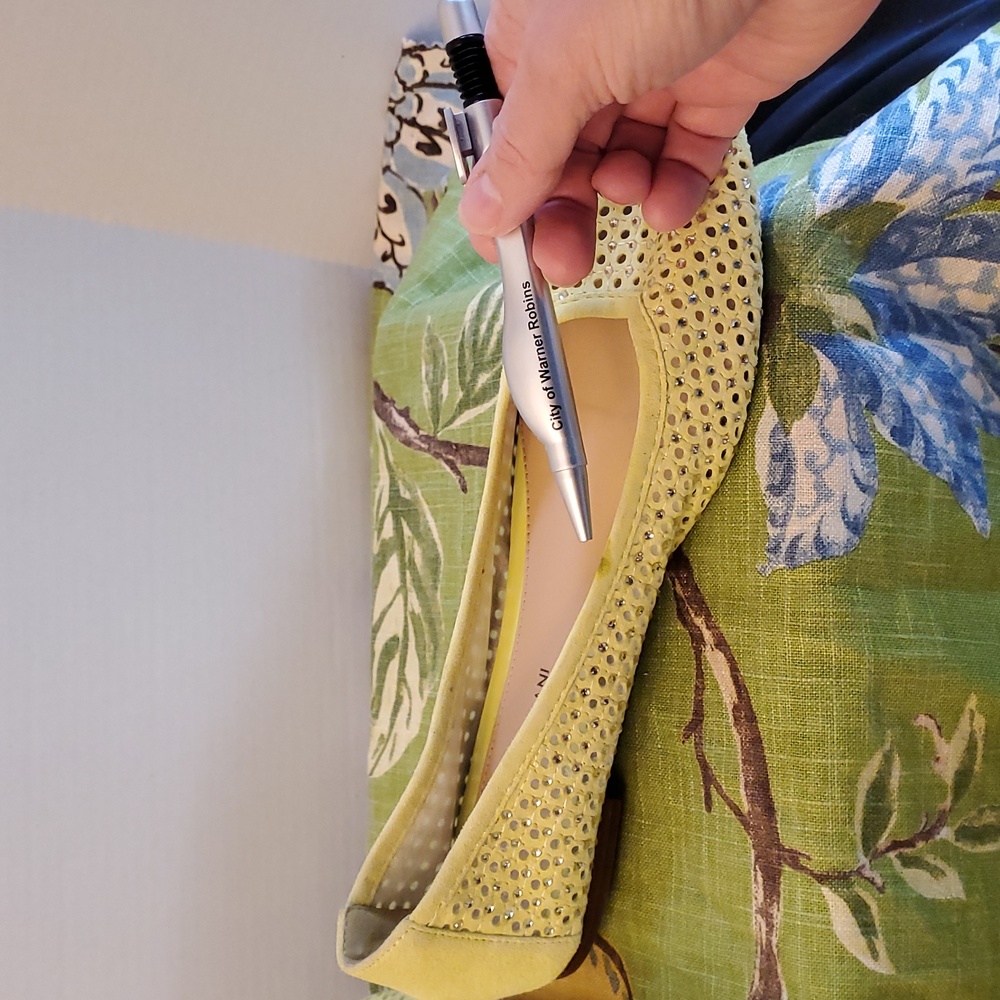 Antonio Melani Yellow Leather Ballet Flats with Rhinestones, Size 10 Medium - Picture 12 of 14